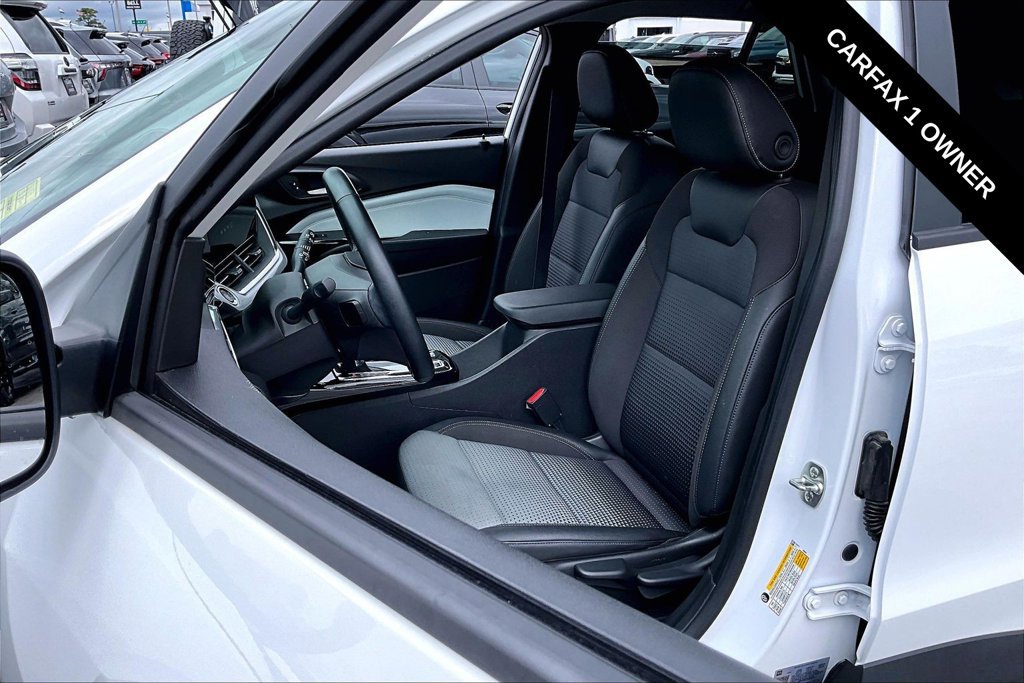 Used 2025 Chevrolet Trax LT FWD image 6
