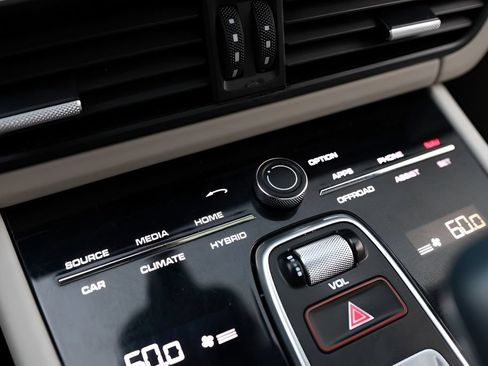 Used 2021 Porsche Cayenne E-Hybrid AWD/4WD image 61