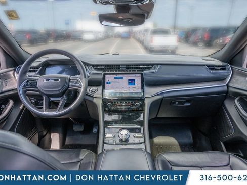 Used 2023 Jeep Grand Cherokee L Overland image 3