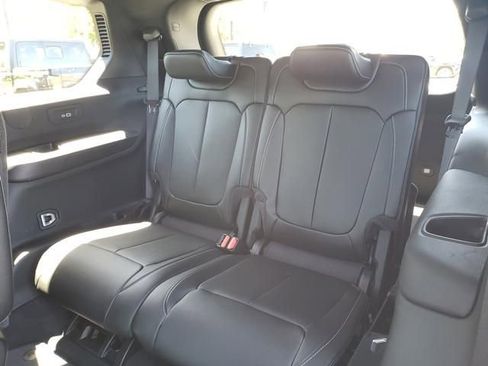 New 2024 Jeep Grand Cherokee L Limited w/ Black Appearance Package image 13