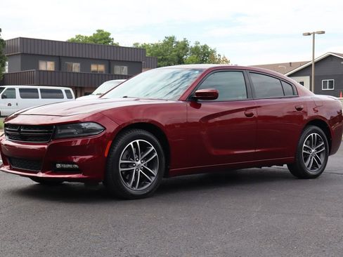 Used 2019 Dodge Charger SXT w/ Cold Weather Package image 11