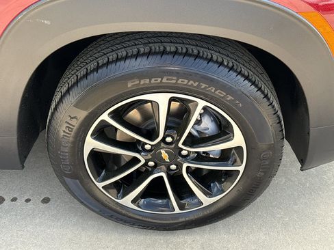 Used 2025 Chevrolet TrailBlazer LT image 31