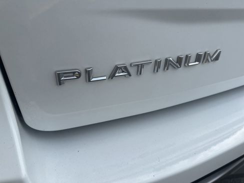 Used 2025 Ford Expedition Platinum AWD/4WD image 11