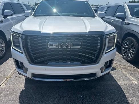 Certified 2024 GMC Yukon XL Denali Ultimate AWD/4WD image 10