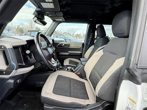 Certified 2022 Ford Bronco Wildtrak image 6