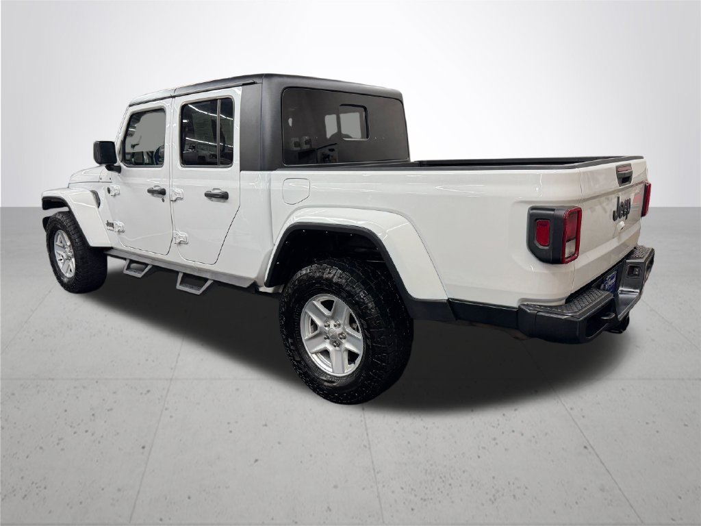 Used 2022 Jeep Gladiator Sport AWD/4WD image 4