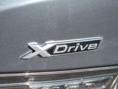 Used 2022 BMW 330i xDrive Sedan image 13