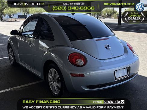 Used 2010 Volkswagen Beetle Coupe FWD image 5