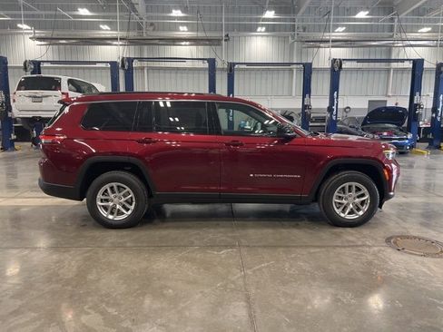 New 2025 Jeep Grand Cherokee L Laredo w/ Luxury Tech Group I image 8