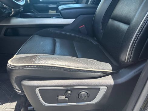 Used 2021 RAM 1500 Laramie RWD image 10