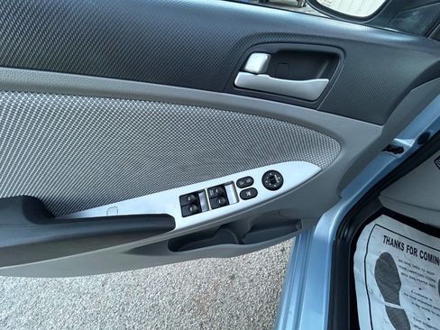Used 2014 Hyundai Accent GS image 29