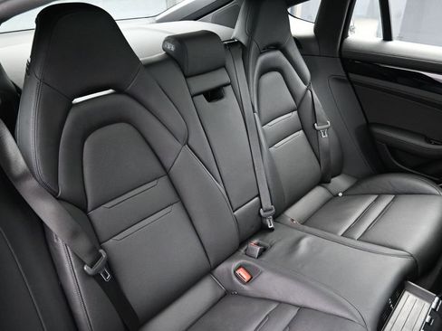 Certified 2021 Porsche Panamera RWD image 27