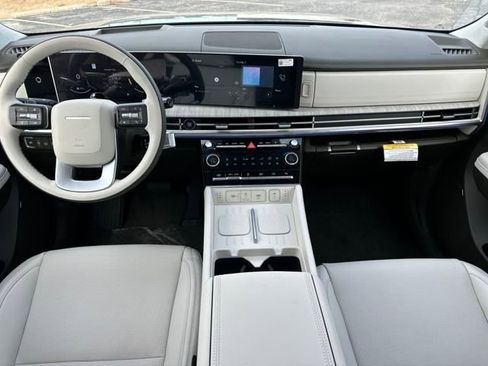 New 2025 Hyundai Santa Fe Calligraphy FWD image 10