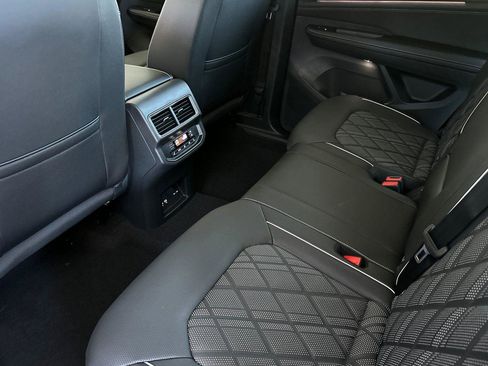 New 2026 Volkswagen Atlas SEL Premium R-Line image 11