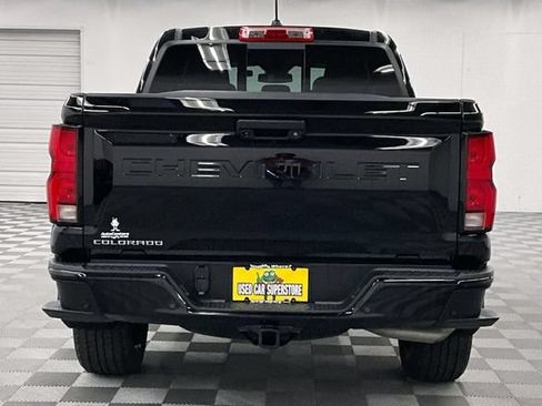 Used 2024 Chevrolet Colorado Z71 w/ Z71 Convenience Package 2 AWD/4WD image 5