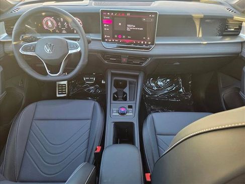 New 2026 Volkswagen Tiguan SE R-Line image 14