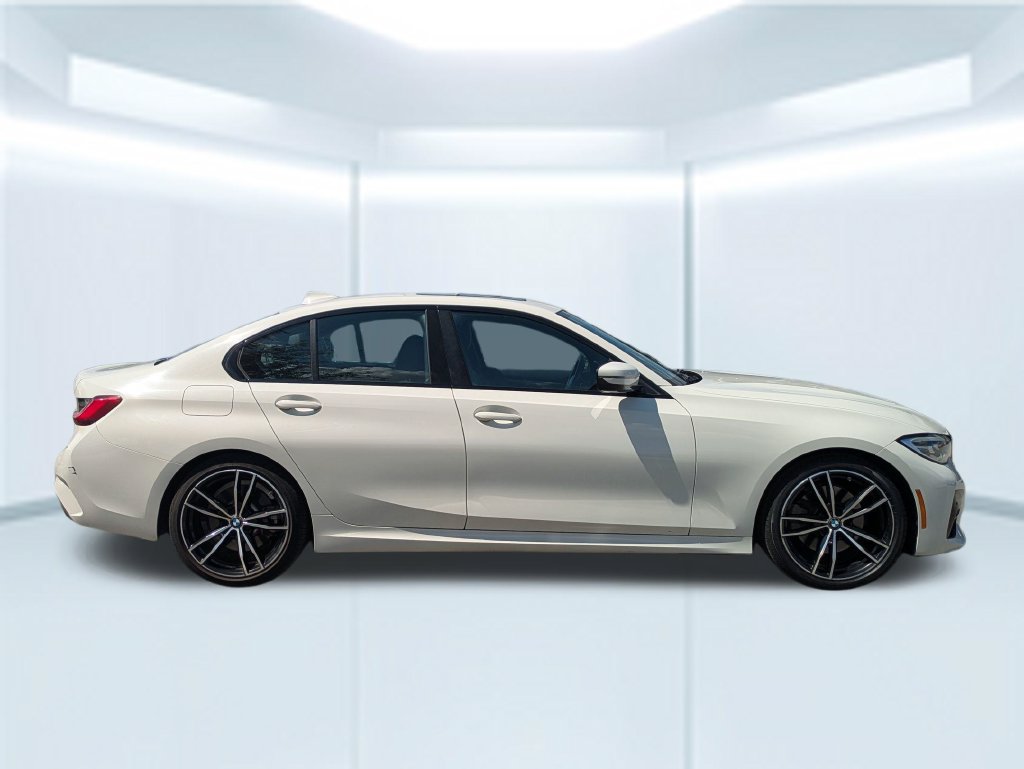 Used 2020 BMW 330i Sedan w/ M Sport Package RWD image 6