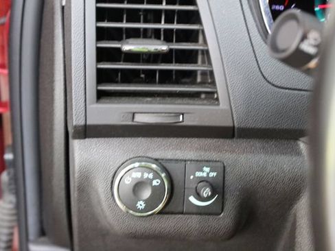 Used 2012 Chevrolet Traverse LT AWD/4WD image 16