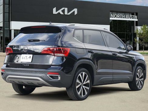 Used 2022 Volkswagen Taos SE FWD image 5