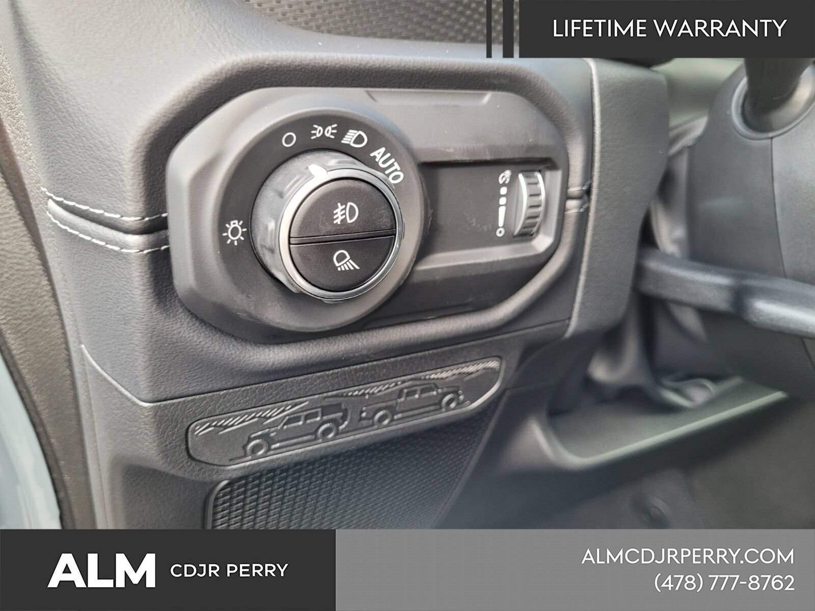 New 2025 Jeep Gladiator Rubicon w/ Safety Group AWD/4WD image 25