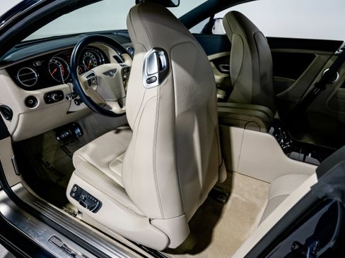 Used 2012 Bentley Continental GT image 24