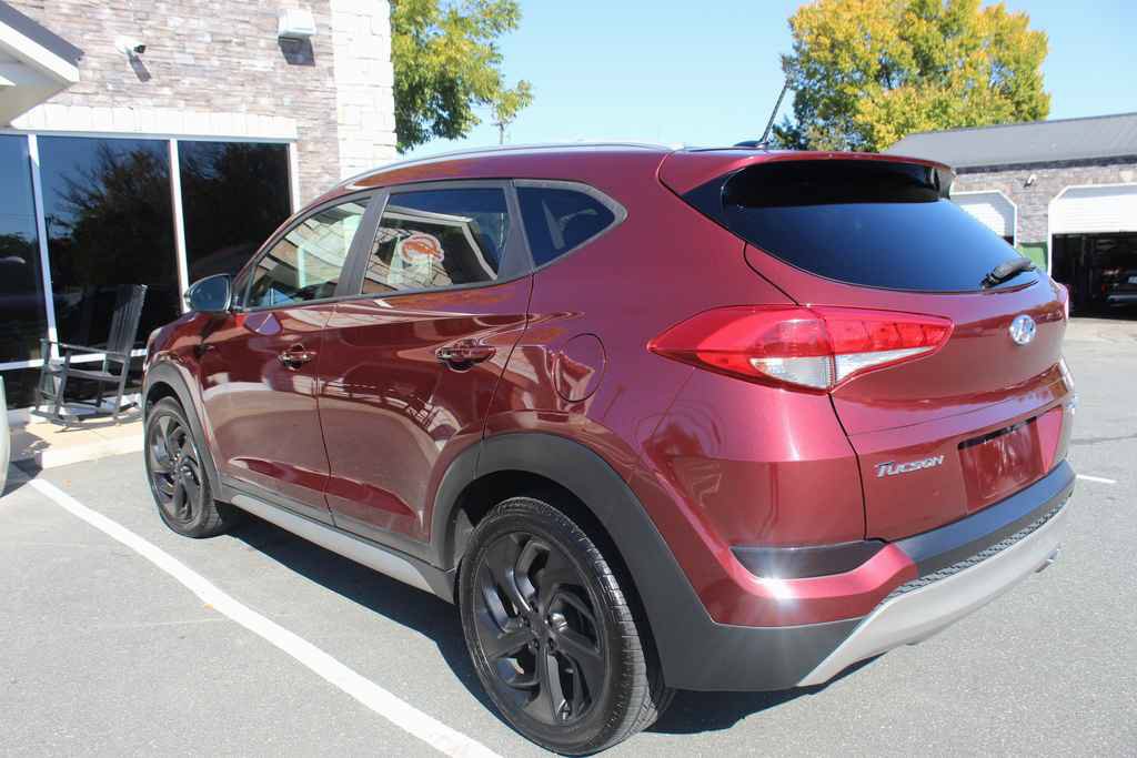 Used 2017 Hyundai Tucson Sport AWD/4WD image 9