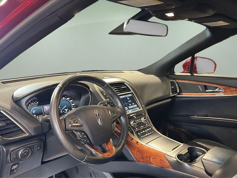 Used 2016 Lincoln MKX Reserve w/ Climate Package AWD/4WD image 13
