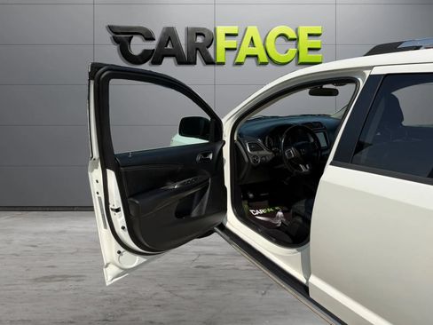 Used 2018 Dodge Journey Crossroad AWD/4WD image 14