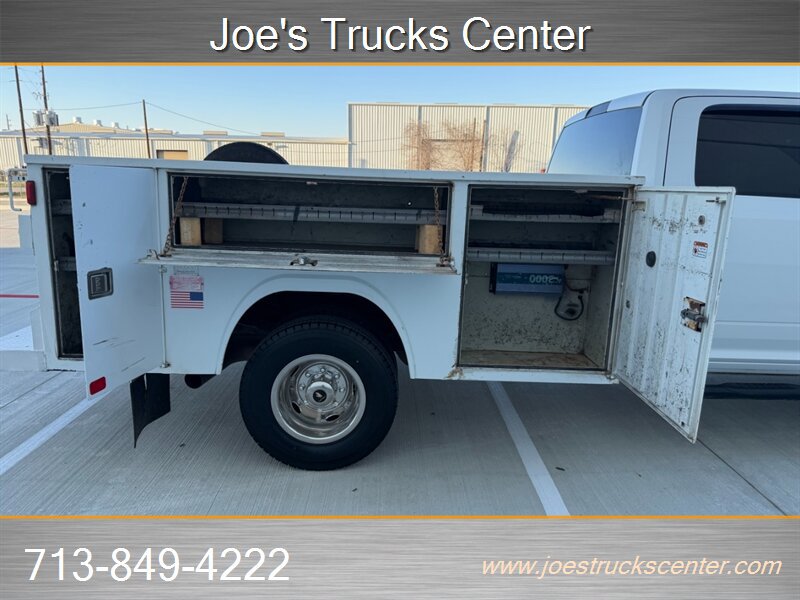 Used 2019 RAM 3500 Tradesman w/ Chrome Appearance Group RWD image 43