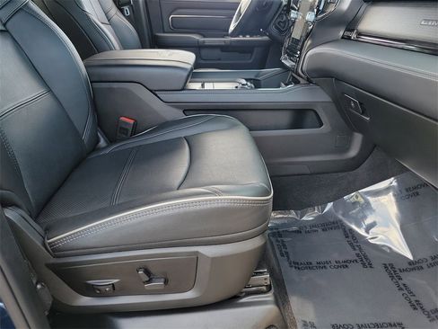 Used 2024 RAM 2500 Limited image 20