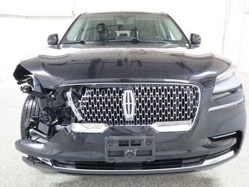 Used 2020 Lincoln Aviator AWD image 7