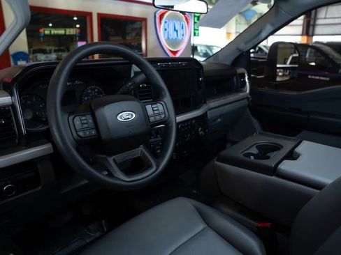 Used 2024 Ford F450 XL image 9