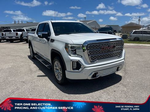 Certified 2021 GMC Sierra 1500 Denali w/ Technology Package AWD/4WD image 3
