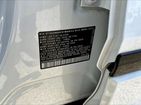 Used 2022 Volkswagen Tiguan SE R-Line FWD image 18