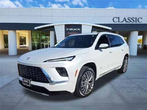 Used 2025 Buick Enclave Avenir w/ Super Cruise Package image 3