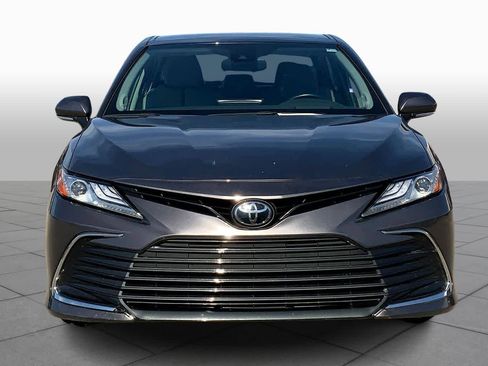Used 2024 Toyota Camry XLE image 4
