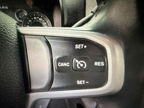 Used 2024 RAM 2500 Big Horn w/ Off Road Package AWD/4WD image 17
