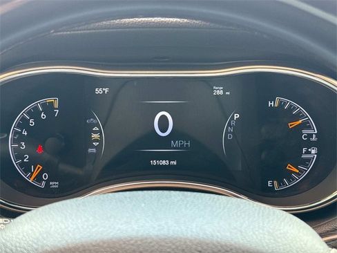 Used 2017 Jeep Grand Cherokee Overland image 29