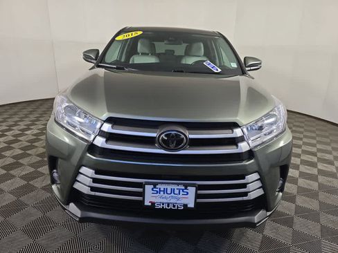 Used 2018 Toyota Highlander Plus image 2