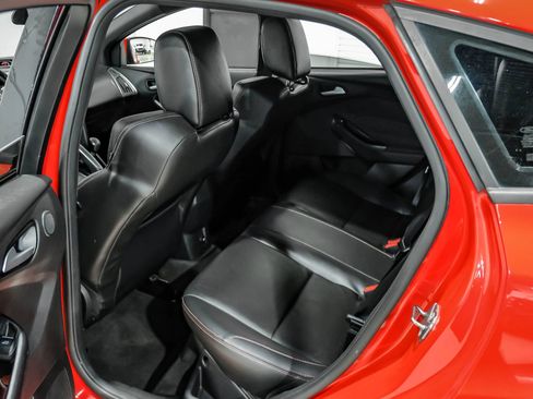 Used 2013 Ford Focus ST FWD image 45
