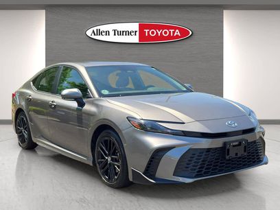 Used 2025 Toyota Camry SE