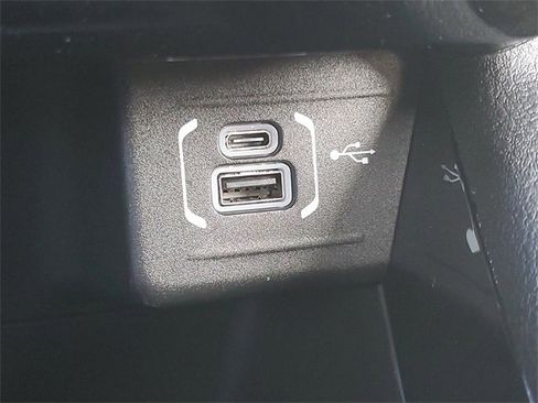 New 2026 Jeep Compass Limited w/ Sun, Sound & Navigation Group image 31