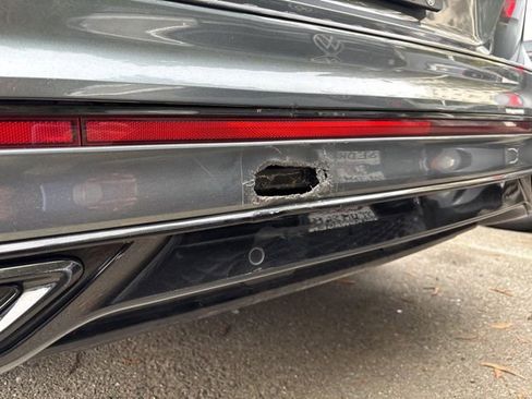 Used 2024 Volkswagen Tiguan SE R-Line image 6