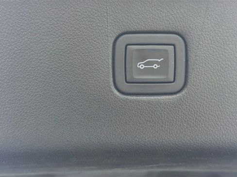 Used 2023 Chevrolet Blazer LT w/ Convenience Package FWD image 28