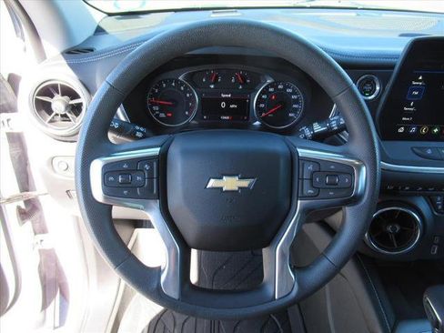 Certified 2024 Chevrolet Blazer LT w/ Convenience Package image 18