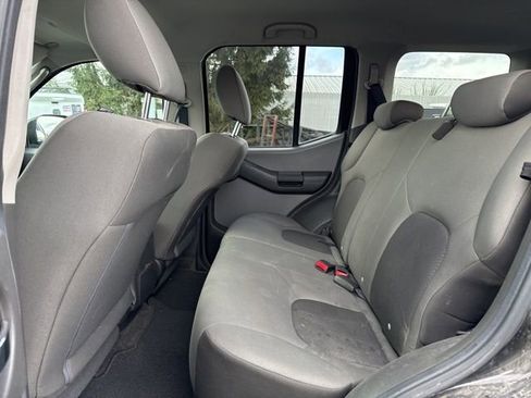 Used 2011 Nissan Xterra X image 12