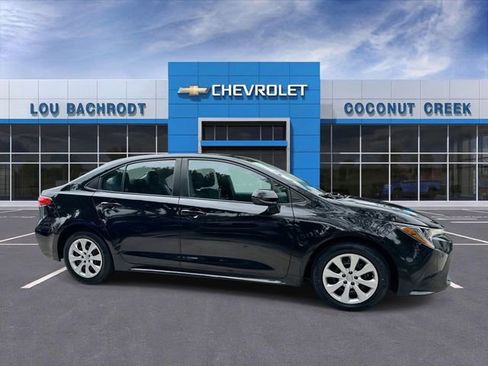 Used 2023 Toyota Corolla LE FWD image 9