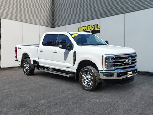 Used 2024 Ford F350 Lariat w/ Camper Package AWD/4WD image 7