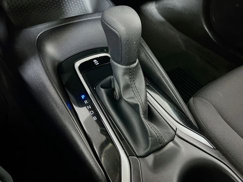 Certified 2025 Toyota Corolla LE FWD image 17