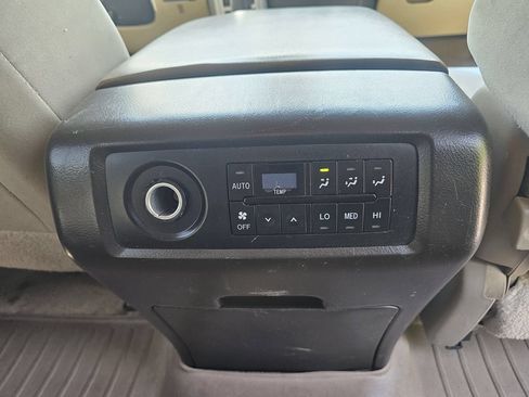 Used 2008 Toyota Sequoia SR5 AWD/4WD image 43